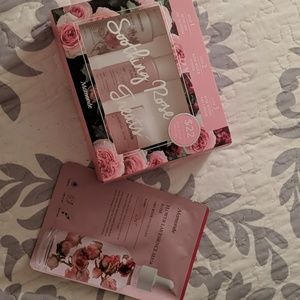 Mamonde Rose trial Kit + Rose essence mask